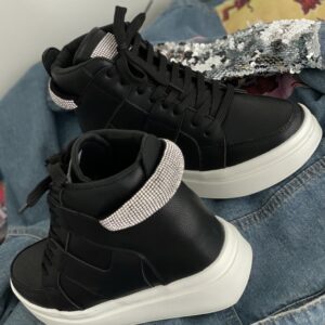 Loto black